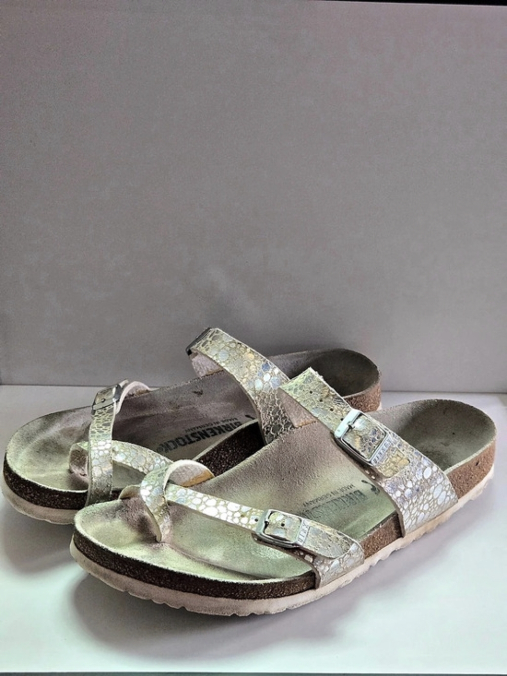 Birkenstock Mayari Metallic Silver Toe Loop Womens Sz 11-11.5 (42) Sandals